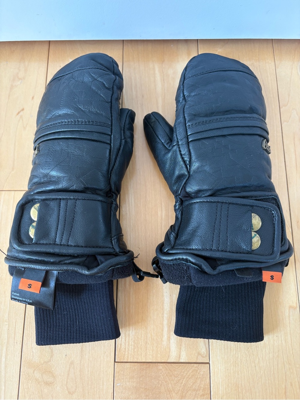 Black Leather Mittens Celtek with Hipora Snowboard Ski Gloves Warm Size Small